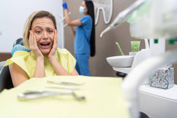 Best Dentist for Tooth Abscess  in Englishtown, NJ